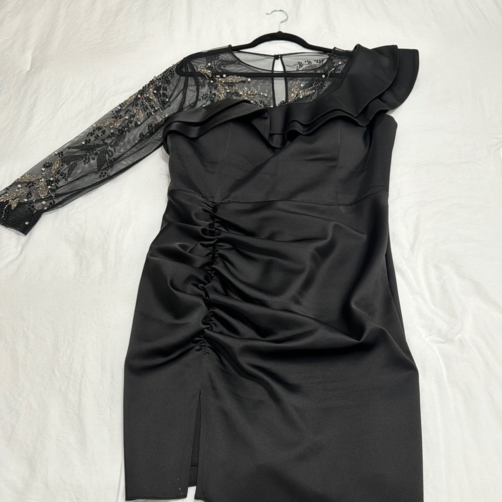 Black One-Shoulder Bishop Sleeve Cocktail Dress